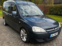 Second-hand Opel Combo 101 CP (74 kW) 2007 Albastru Monovolum