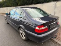 Gebraucht BMW 320 170 PS (125 kW) 2004 Blau Limousine