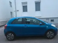 Gebraucht Toyota Yaris 69 PS (50 kW) 2006 Blau Kleinwagen