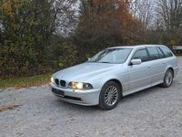 Gebraucht BMW 530 193 PS (141 kW) 2002 Silber Kombi