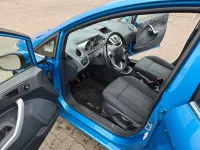 Gebraucht Ford Fiesta Titanium 82 PS (60 kW) 2010 Blau Limousine