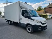 Second-hand Iveco Daily 160 CP (117 kW) 2018 Alb Monovolum
