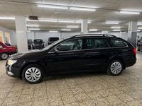 Gebraucht Skoda Superb 170 PS (125 kW) 2012 Schwarz Kombi