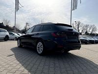 Gebraucht BMW 320 Advantage 190 PS (139 kW) 2020 Black sapphire (metallic) Kombi