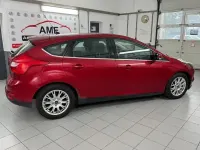 Gebraucht Ford Focus Titanium 116 PS (85 kW) 2011 Rot Limousine