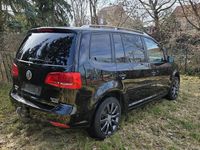 Gebraucht VW Touran Style 140 PS (102 kW) 2012 Schwarz Van / Kleinbus