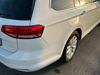 Używany VW Passat 150 KM (110 kW) 2018 Biały Kombi