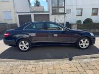 Gebraucht Mercedes E350 Elegance 272 PS (200 kW) 2011 Blau Limousine