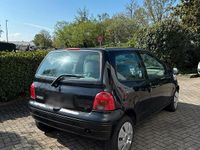 Second-hand Renault Twingo 75 CP (55 kW) 2000 Negru Hatchback