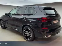 Neu BMW X5 Performance 352 PS (258 kW) 2026 Saphirschwarz metallic SUV