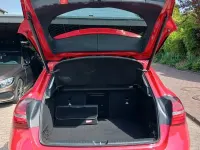 Gebraucht Mercedes GLA180 122 PS (89 kW) 2018 Rot SUV