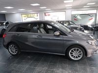 Gebraucht Mercedes B200 156 PS (114 kW) 2011 Mountaingrau Van / Kleinbus