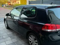 Gebraucht VW Golf VI 90 PS (66 kW) 2011 Schwarz Kleinwagen