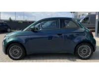 Gebraucht Fiat 500e Icon 86 kW (118 PS) 2022 Ozean grün) (gruen Kleinwagen