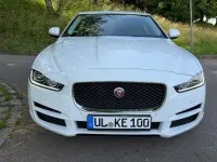 Gebraucht Jaguar XE Pure 179 PS (131 kW) 2016 Weiß Limousine