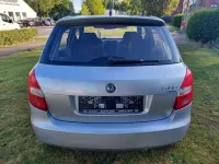 Gebraucht Skoda Fabia Classic 60 PS (44 kW) 2009 Brilliantsilber metallic Kleinwagen