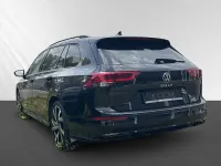 Gebraucht VW Golf VIII R-line 131 PS (96 kW) 2024 Schwarz Kombi