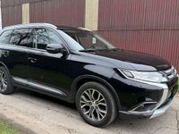 Gebraucht Mitsubishi Outlander Plus 150 PS (110 kW) 2015 Schwarz SUV