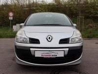 Second-hand Renault Modus Avantage 75 CP (55 kW) 2008 Argintiu Monovolum