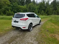 Gebraucht Ford Kuga Individual 179 PS (131 kW) 2015 Weiß SUV