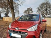 Gebraucht Hyundai i10 Trend 67 PS (49 kW) 2018 Rot Kleinwagen