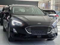 Gebraucht Ford Focus Titanium 120 PS (88 kW) 2020 Schwarz Kombi