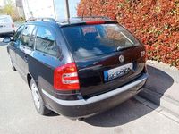 Gebraucht Skoda Octavia Ambiente 116 PS (85 kW) 2008 Schwarz Kombi