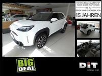 Neu Toyota Yaris Cross Plus 92 PS (67 kW) 2025 Silber (silver metallic) SUV