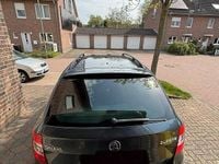 Gebraucht Skoda Superb Elegance 125 PS (91 kW) 2014 Grau Kombi