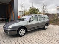 Gebraucht Renault Mégane Authentique 95 PS (69 kW) 2001 Grau Limousine