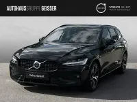 Gebraucht Volvo V60 Ultimate 197 PS (144 kW) 2023 Onyx schwarz Kombi