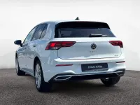 Gebraucht VW Golf VIII Style 131 PS (96 kW) 2024 Weiß Limousine