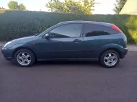 Gebraucht Ford Focus 101 PS (74 kW) 2002 Grün Kleinwagen