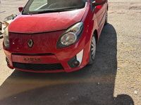 Second-hand Renault Twingo 75 CP (55 kW) 2010 Roșu Hatchback