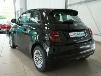 Gebraucht Fiat 500e 86 kW (118 PS) 2023 Schwarz Kleinwagen