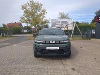 Neu Dacia Duster Essentiel 101 PS (74 kW) 2025 Dolomitgrau SUV