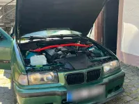 Gebraucht BMW 320 Basis 150 PS (110 kW) 1997 Grün Kombi