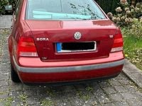Gebraucht VW Bora 105 PS (77 kW) 1999 Rot Limousine