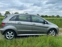Używany Mercedes B200 140 KM (102 kW) 2005 Szary Minivan