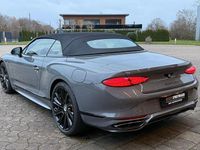 Neu Bentley Continental Mulliner 782 PS (575 kW) 2025 Grau Cabrio