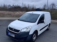 Gebraucht Peugeot Partner 95 PS (69 kW) 2018 Weiß Van / Kleinbus