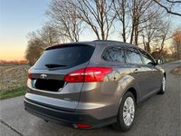 Gebraucht Ford Focus 125 PS (91 kW) 2015 Silber Kombi