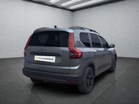 Neu Dacia Jogger 101 PS (74 kW) 2025 Grau Van / Kleinbus