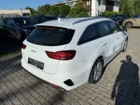 Gebraucht Kia Ceed Sportswagon Vision 160 PS (117 kW) 2023 Weiß Limousine