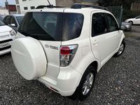 Gebraucht Daihatsu Terios 105 PS (77 kW) 2011 Weiß SUV