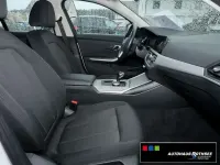 Gebraucht BMW 330e Advantage 292 PS (214 kW) 2022 Alpinweiss Kombi