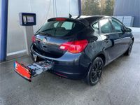 gebraucht Opel Astra 1.4 Turbo mit 120PS zum Verkauf