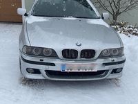 Gebraucht BMW 530 193 PS (141 kW) 2003 Silber Kombi