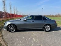 Gebraucht Mercedes E220 194 PS (142 kW) 2019 Silber Limousine