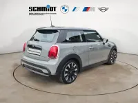 Gebraucht Mini Cooper Classic 136 PS (100 kW) 2021 (grau)  moonwalk grey Kleinwagen